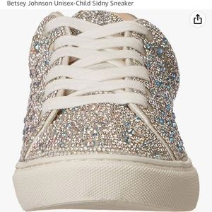 Betsy Johnson child’s unisex Sidney sneaker